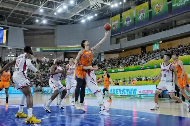 博万体育app下载-28分大胜！上海2-0晋级CBA四强，季后赛格局初显